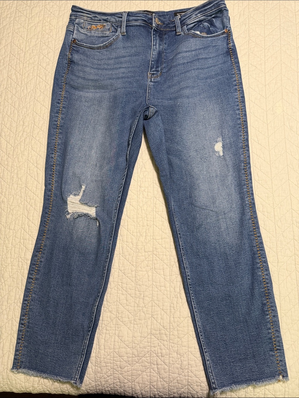 Judy Blue Mid-Blue Distressed Straight Jeans